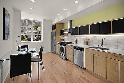 4th image of 2351 Yale Ave E A #A