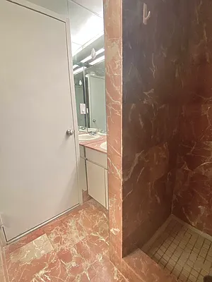 Rented by Bond New York | media 36