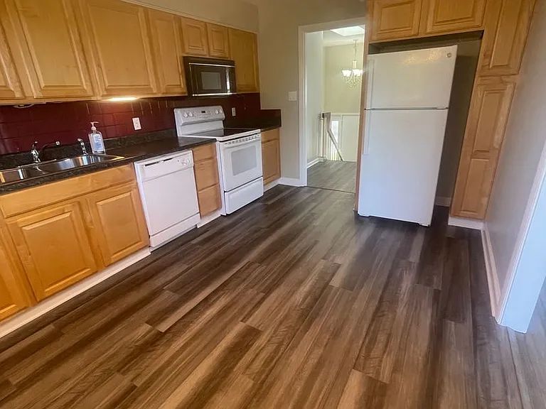177 S Grandview Ave — Photo 11