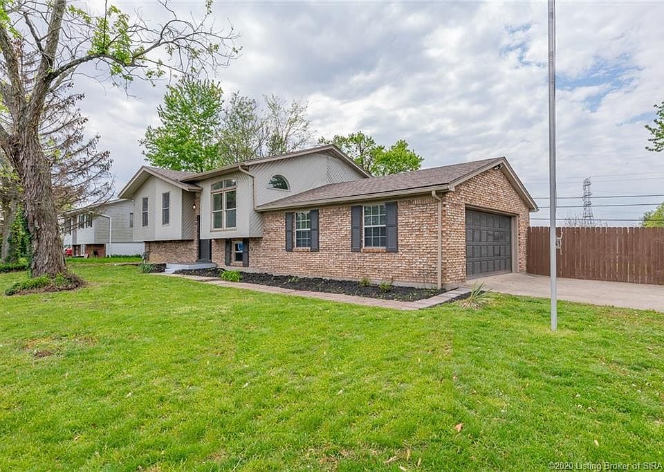 1st image of 2407 Crums Ln