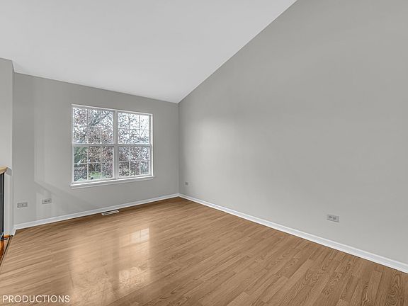 3rd image of 3912 Brenton Dr