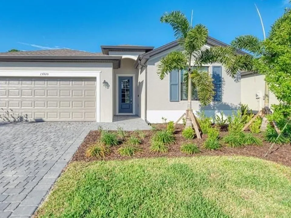 15920 Honey Suckle St