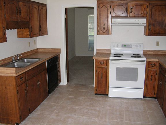 3rd image of 606 Caribbean Way