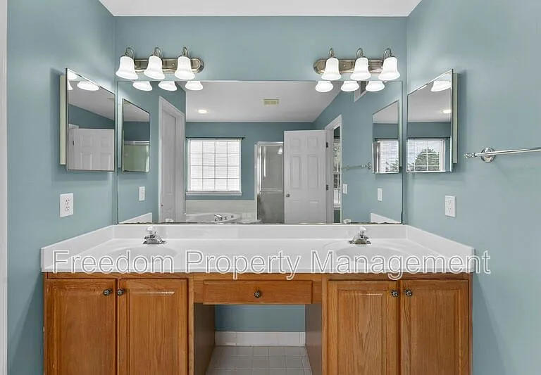 9140 Worthington Dr — Photo 52