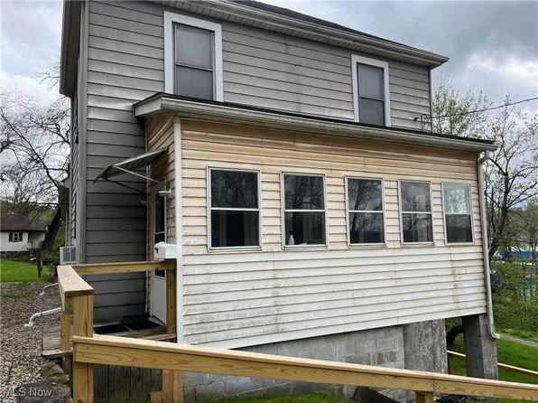 324 Loeb St, Weirton, WV 26062