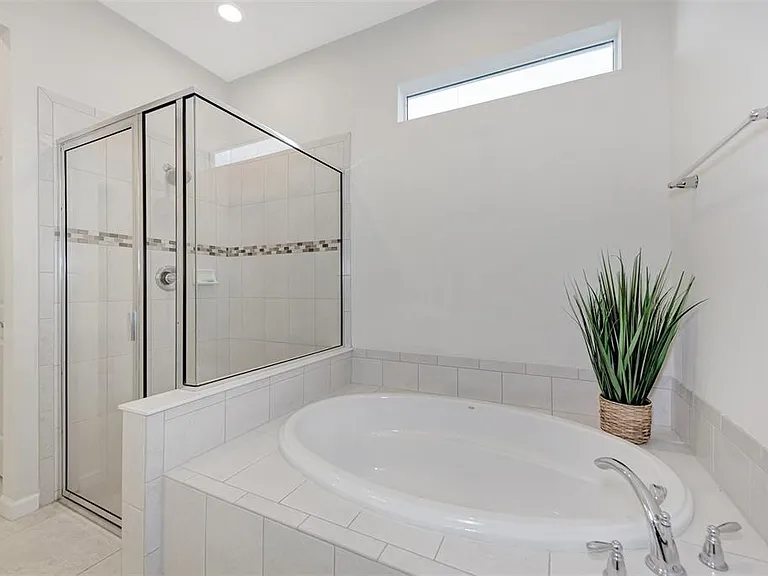 11616 Golden Bay Pl — Photo 30