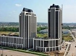 9075 Jane St #606, Vaughan, ON L4K 4L8