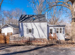 39210 N Jackson Dr, Spring Grove, IL 60081