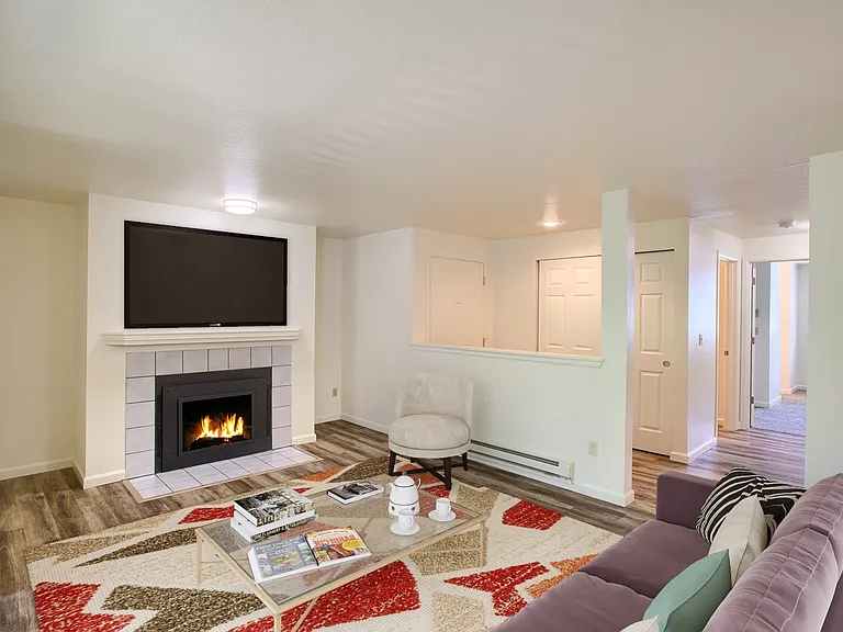 Campus Landing Apartments — Photo 14