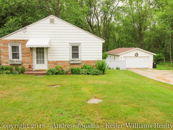 3613 Briggs Blvd NE, Grand Rapids, MI 49525