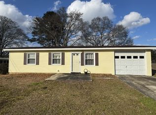 806 S 11th St, Lanett, AL 36863