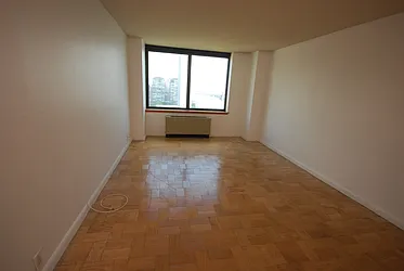 Rented by Yoram Adin, LREB