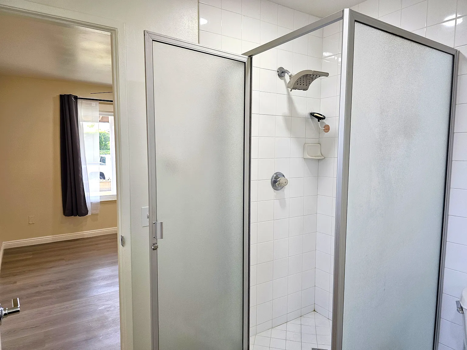 3 bed, 1454 sqft, $3,750 — Photo 4