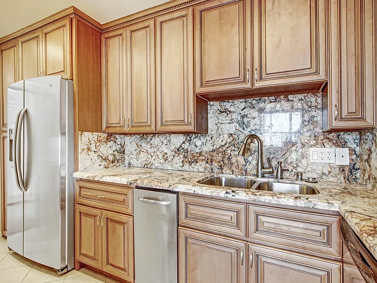 10433 Wilshire Blvd #1001 — Photo 9