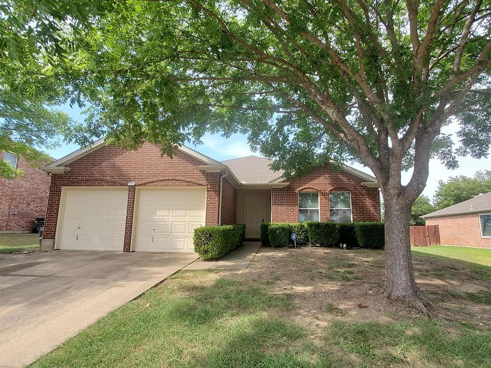 1st image of 505 Coral Reef Ln