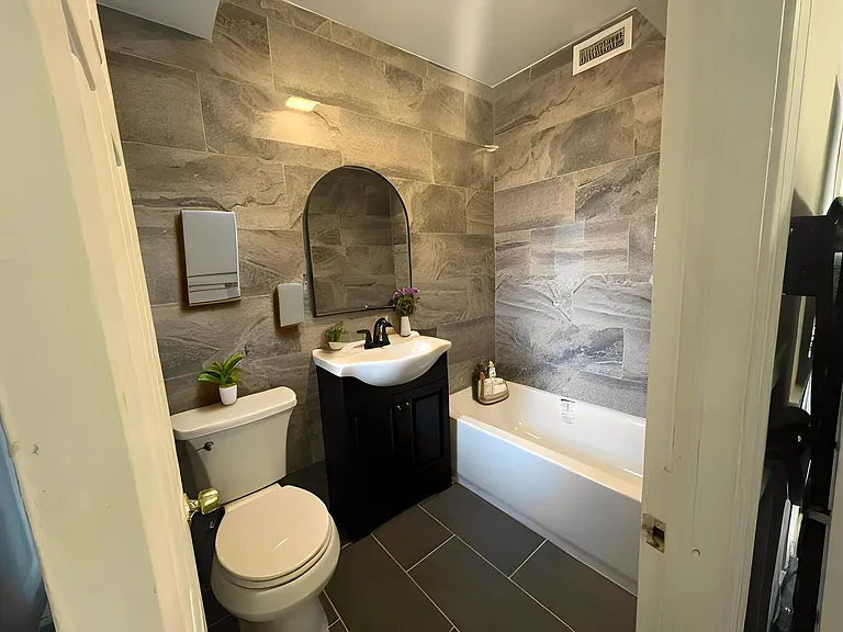 620 S 2nd St #3F — Photo 4