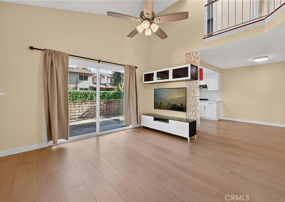 1st image of 856 Maitland Privado
