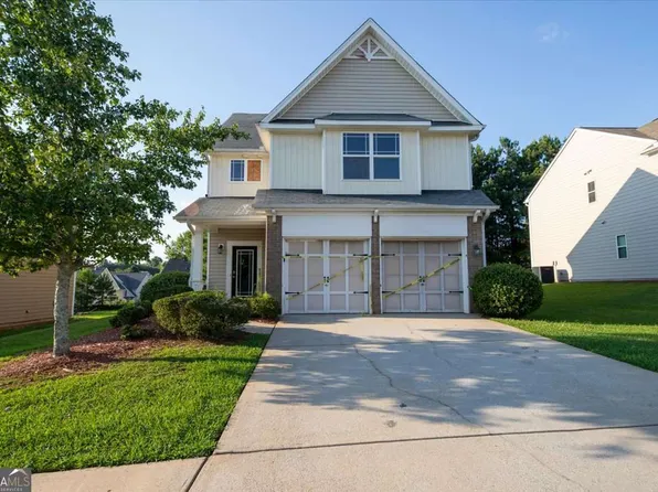 57 Darbys Ave, Hiram, GA 30141