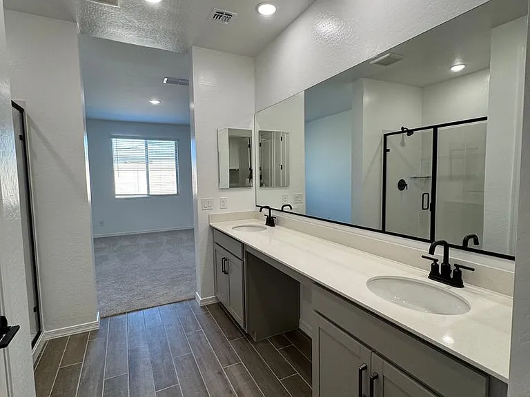 7606 W Smoketree Dr — Photo 3