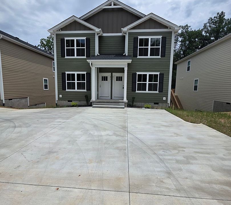 1st image of 271 Vanderbilt Rd