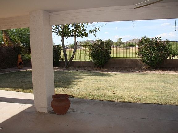 5th image of 2114 E Angela Dr