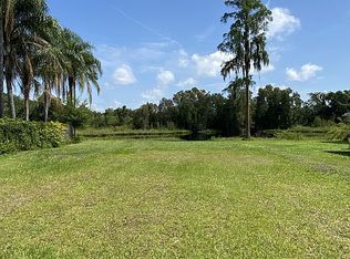 1208 Memory Ln, Lutz, FL 33549