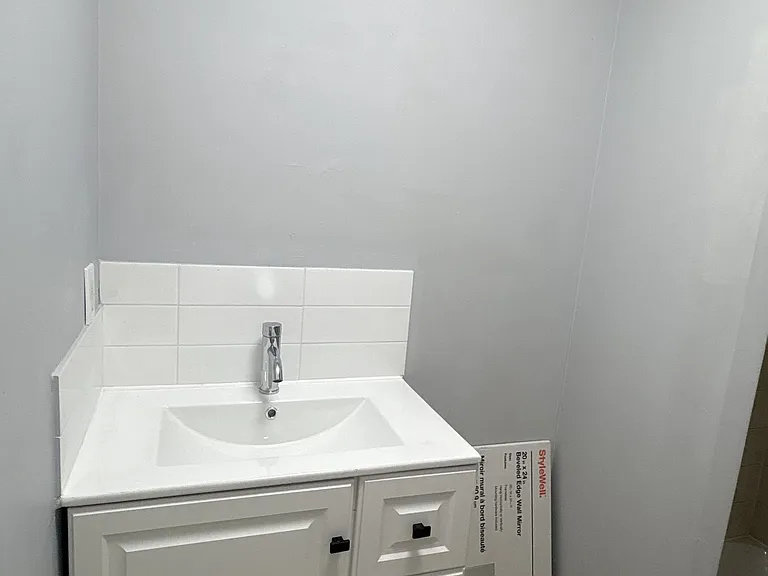 264 Division St #9 — Photo 7