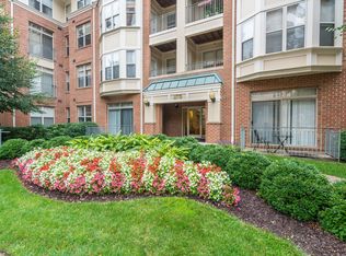 11775 Stratford House Pl APT 304, Reston, VA 20190