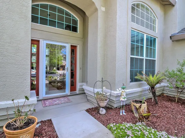 692 Fifteen Mile Dr, Roseville, CA 95678