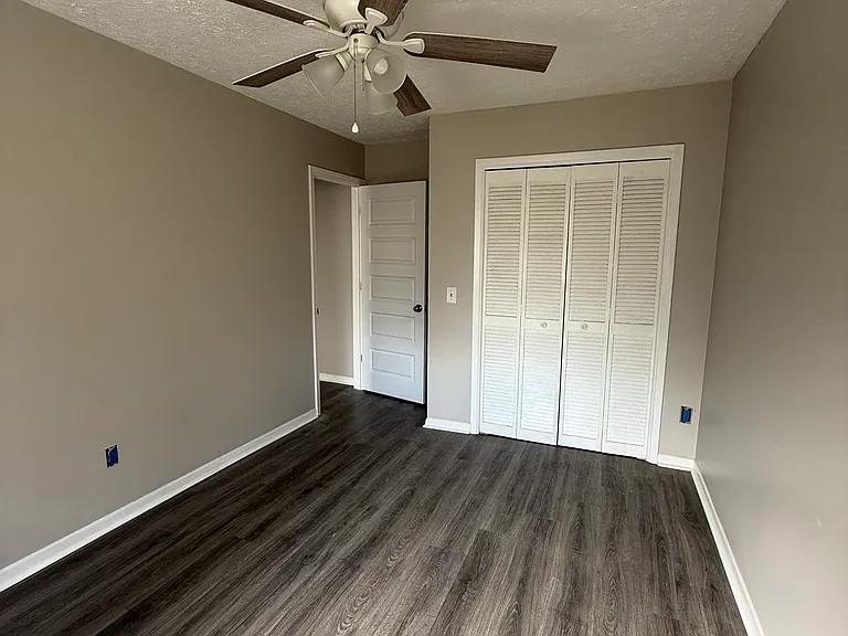 6221 Hibiscus Ave — Photo 31