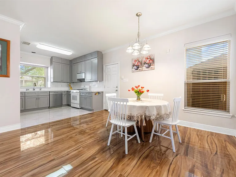 7138 Sun Village Dr — Photo 12
