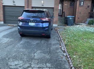 96 Carleton Pl, Brampton, ON L6T3Z4