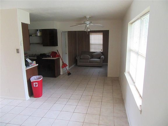 3rd image of 11309 Erich Dr