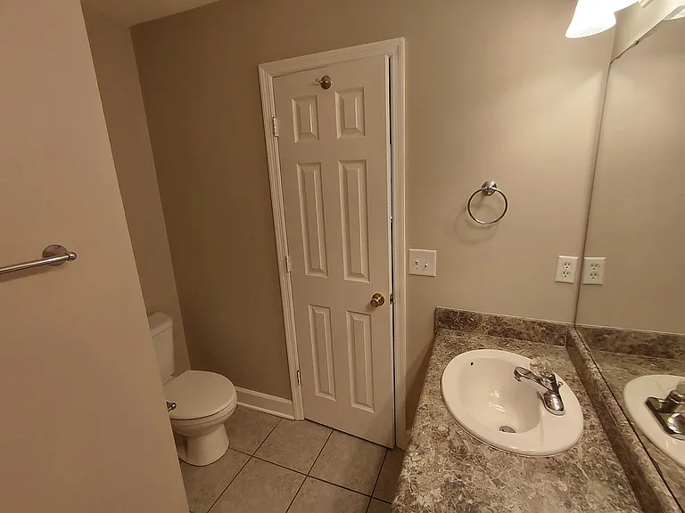 3508 Larkspur Ln — Photo 12