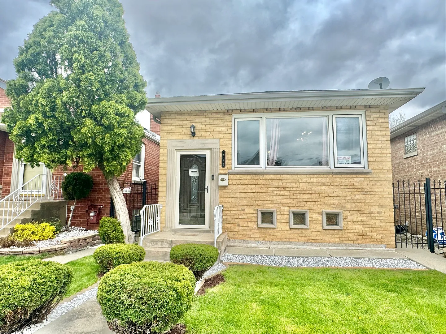 3934 W 58th Pl photo 1