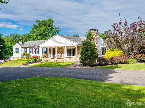 327 Summer Rd, Neshanic Station, NJ 08853