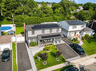 828 Strang Drive, Wantagh, NY 11793
