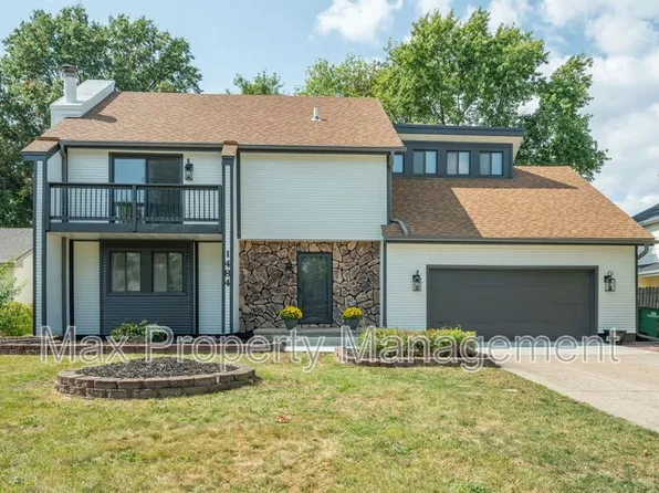 1484 NW 91st St, Clive, IA 50325