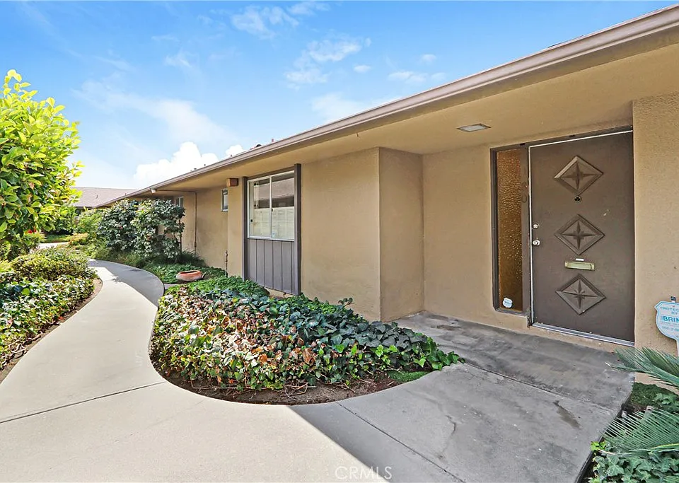 180 E Parkdale Dr