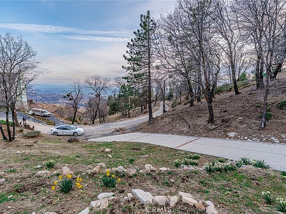 5th image of 70 Panorama Rd #A