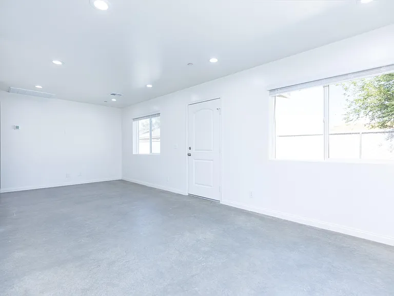 223 W Haloid Ave #B — Photo 8