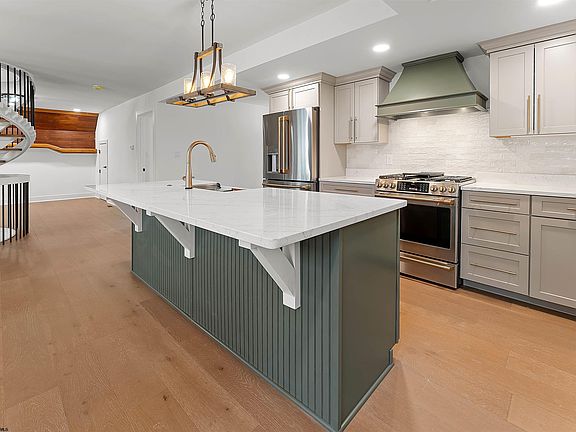2nd image of 74 Lu Ln