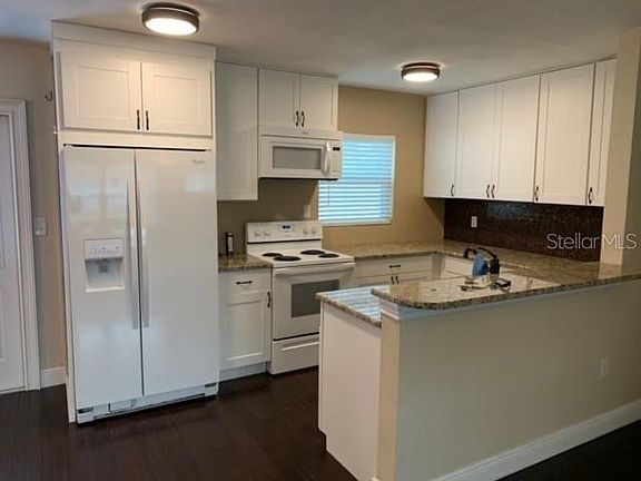 4th image of 337 Barbara Cir