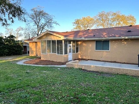 2nd image of 2537 Sandra Drive