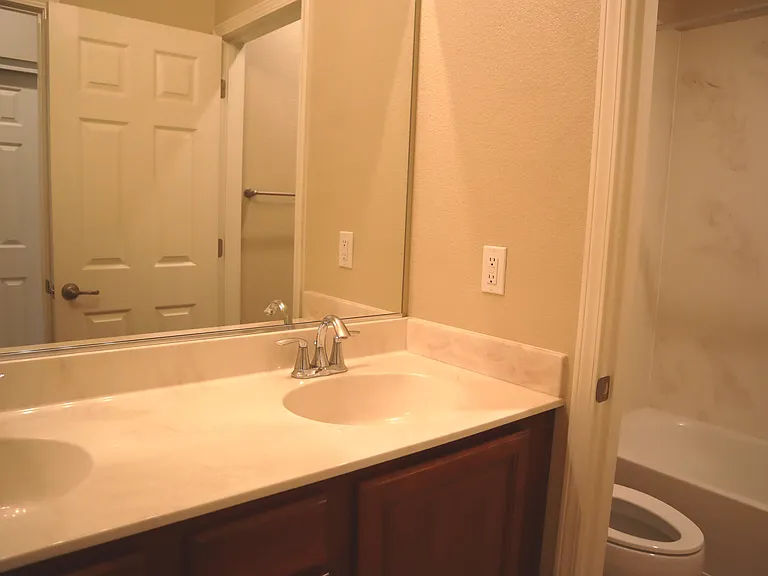 540 Needles Ct — Photo 17