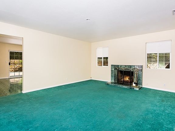 3rd image of 1252 Calbourne Dr