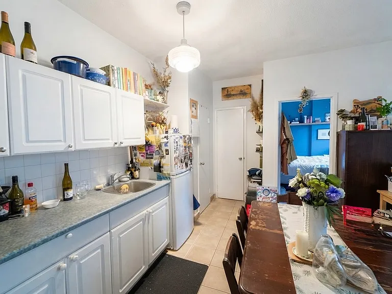 57 Cowan Ave #U302 — Photo 3