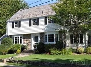 10 Greystone Rd, Larchmont, NY 10538