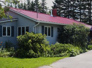 13 Murtha St, Jackman, ME 04945