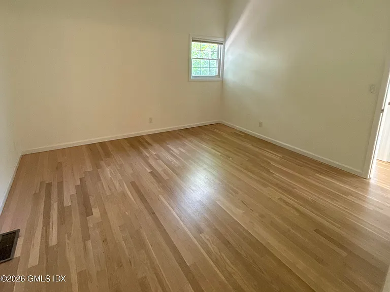 37 Amherst Rd — Photo 18
